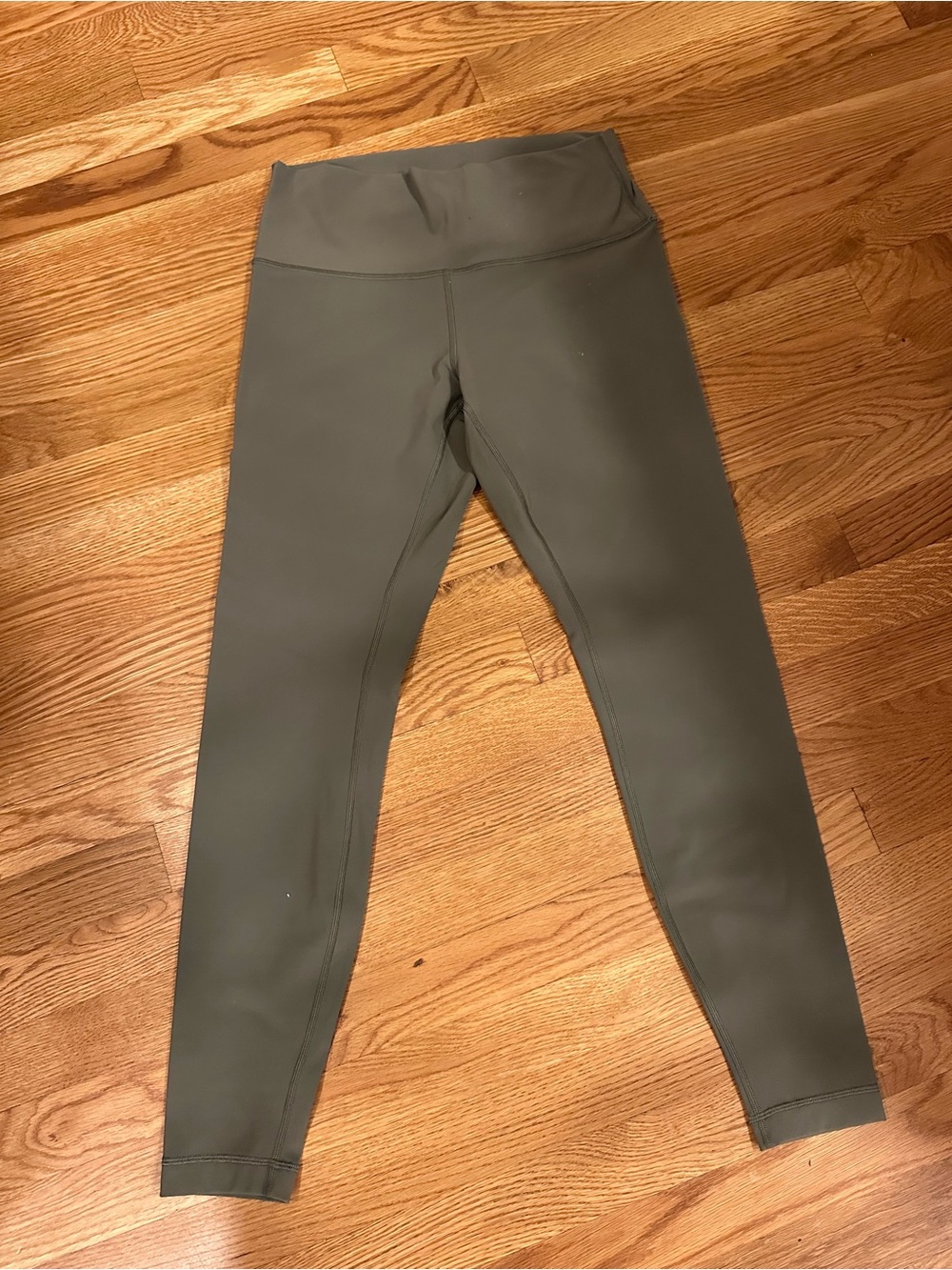 lululemon athletica women’s  High-Rise Olive Leggings. Size 10.